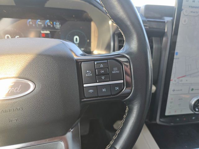 Used 2023 Ford Expedition Max Platinum AWD/4WD image 23