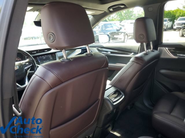 Certified 2023 Cadillac XT6 Premium Luxury w/ Technology Package FWD image 15