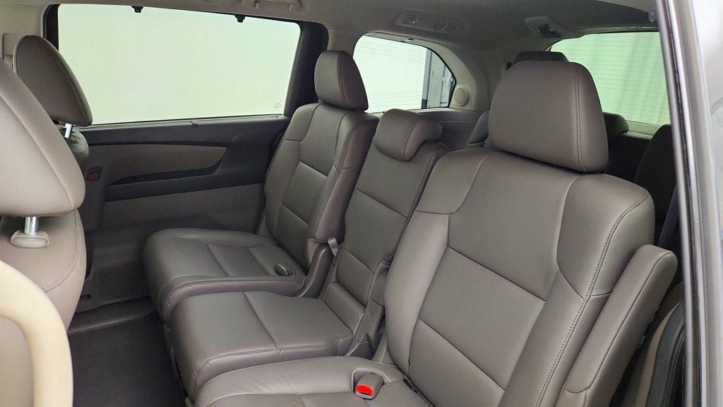 Used 2015 Honda Odyssey Touring image 23