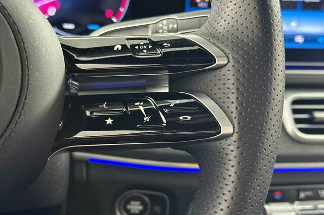 Certified 2025 Mercedes-Benz GLS 450 4MATIC image 29