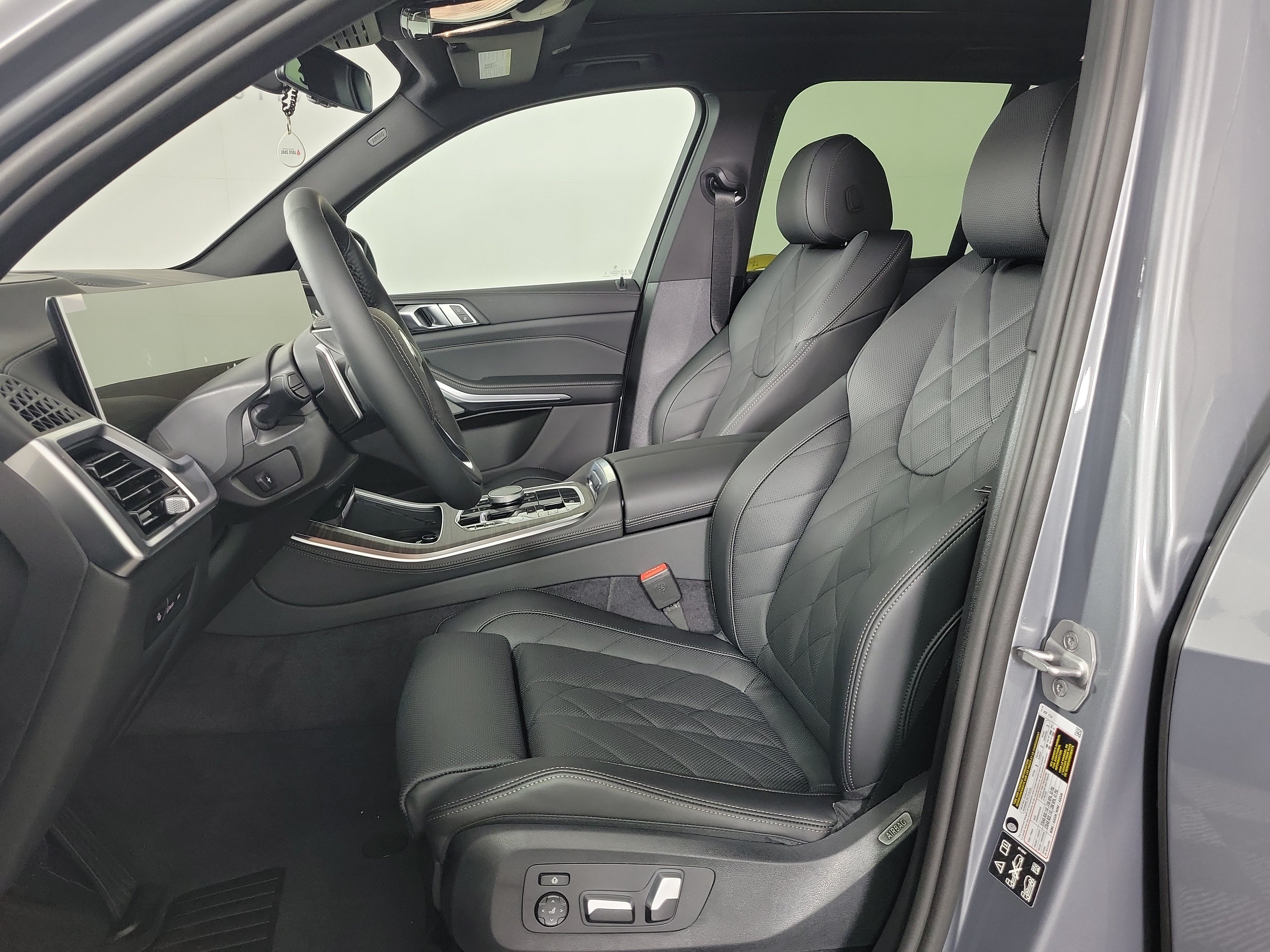 Certified 2026 BMW X5 xDrive40i AWD/4WD image 9