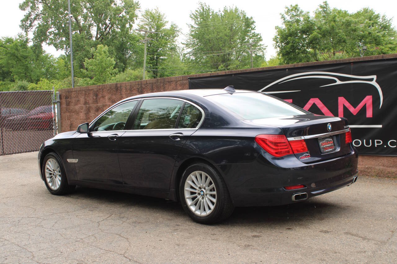 Used 2011 BMW 750Li xDrive AWD/4WD image 3