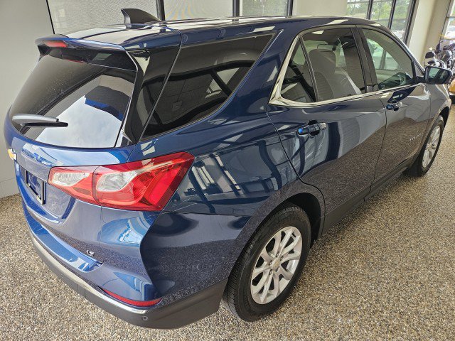 Used 2020 Chevrolet Equinox LT FWD image 2