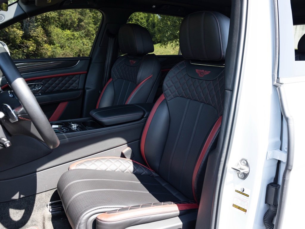 Used 2020 Bentley Bentayga Speed image 26