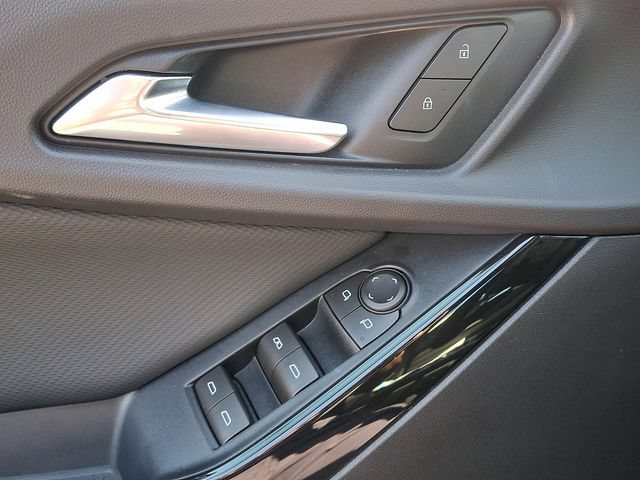 Used 2026 Chevrolet Equinox LT FWD image 21