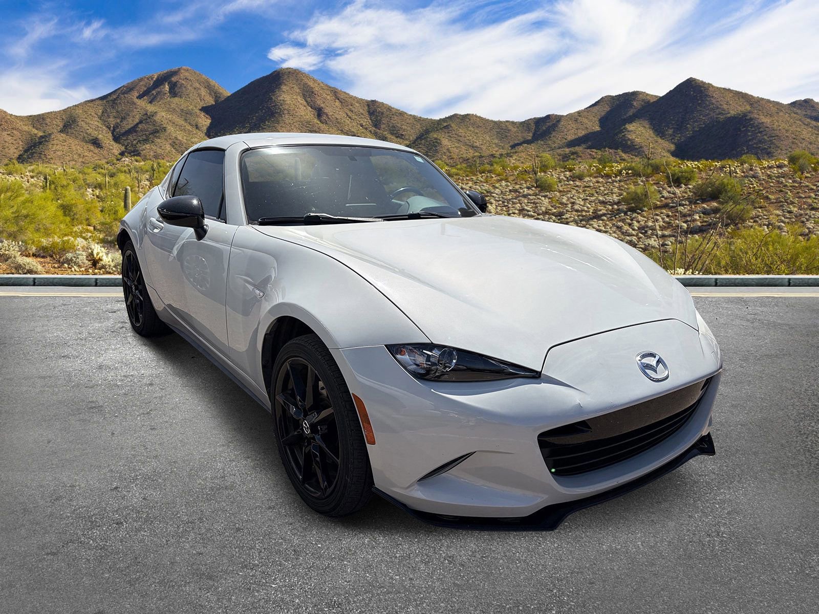 Used 2019 MAZDA MX-5 Miata RF Club RWD image 4