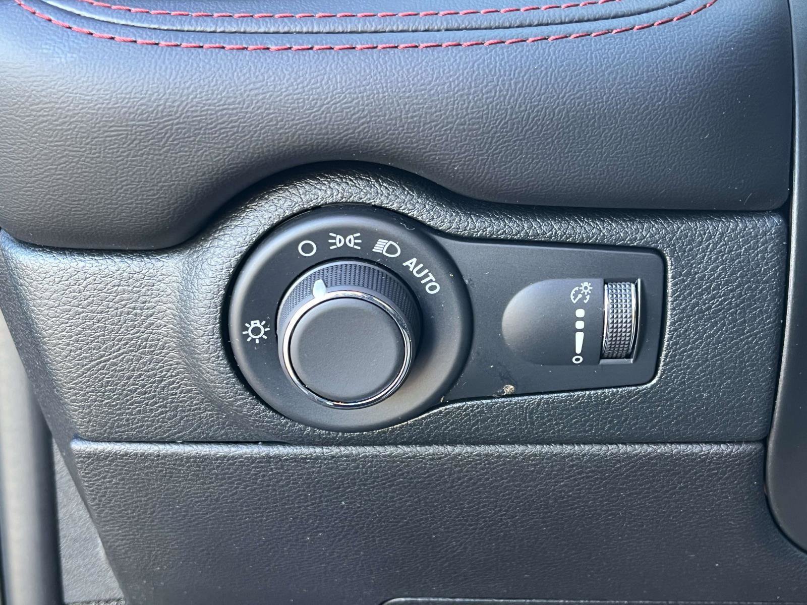 Certified 2024 Dodge Durango R/T w/ Blacktop Package image 43