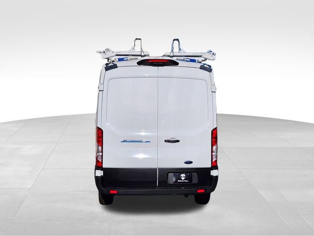 Used 2022 Ford E-Transit Medium Roof image 8