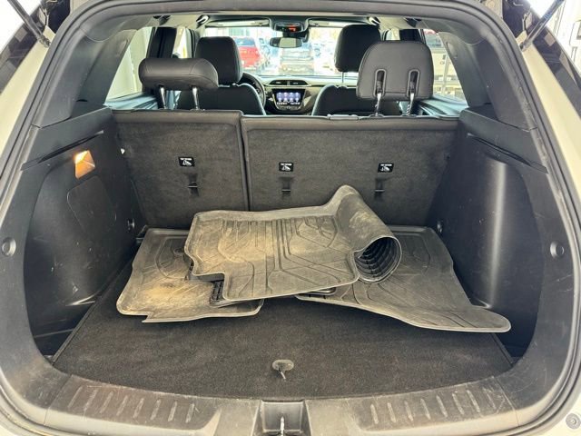 Certified 2022 Chevrolet TrailBlazer RS w/ Technology Package AWD/4WD image 36