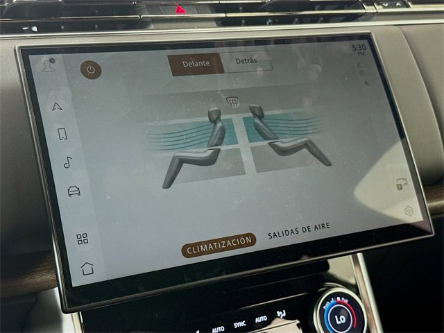 Certified 2023 Land Rover Range Rover SE image 18