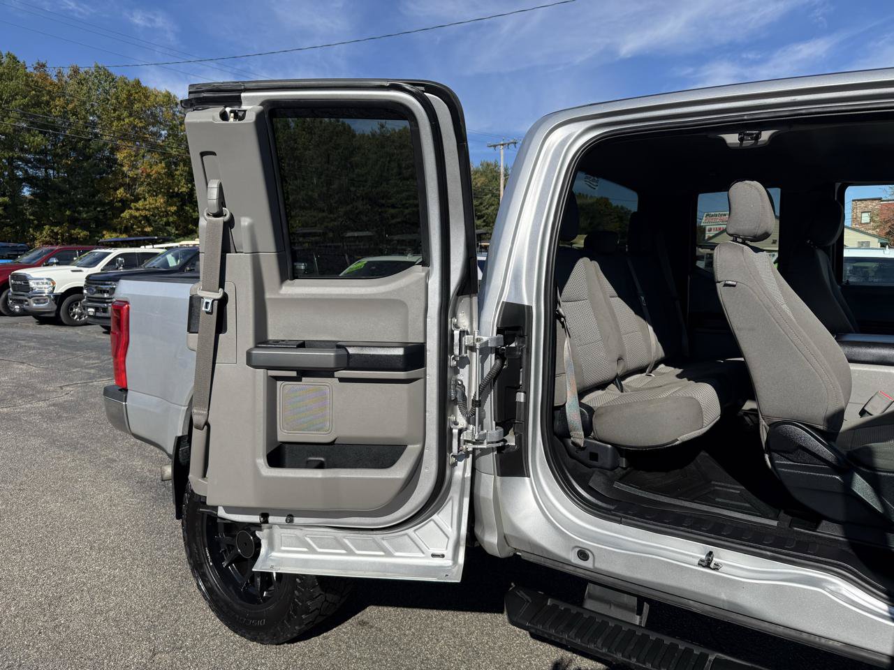 Used 2017 Ford F250 XLT w/ XLT Value Package AWD/4WD image 19