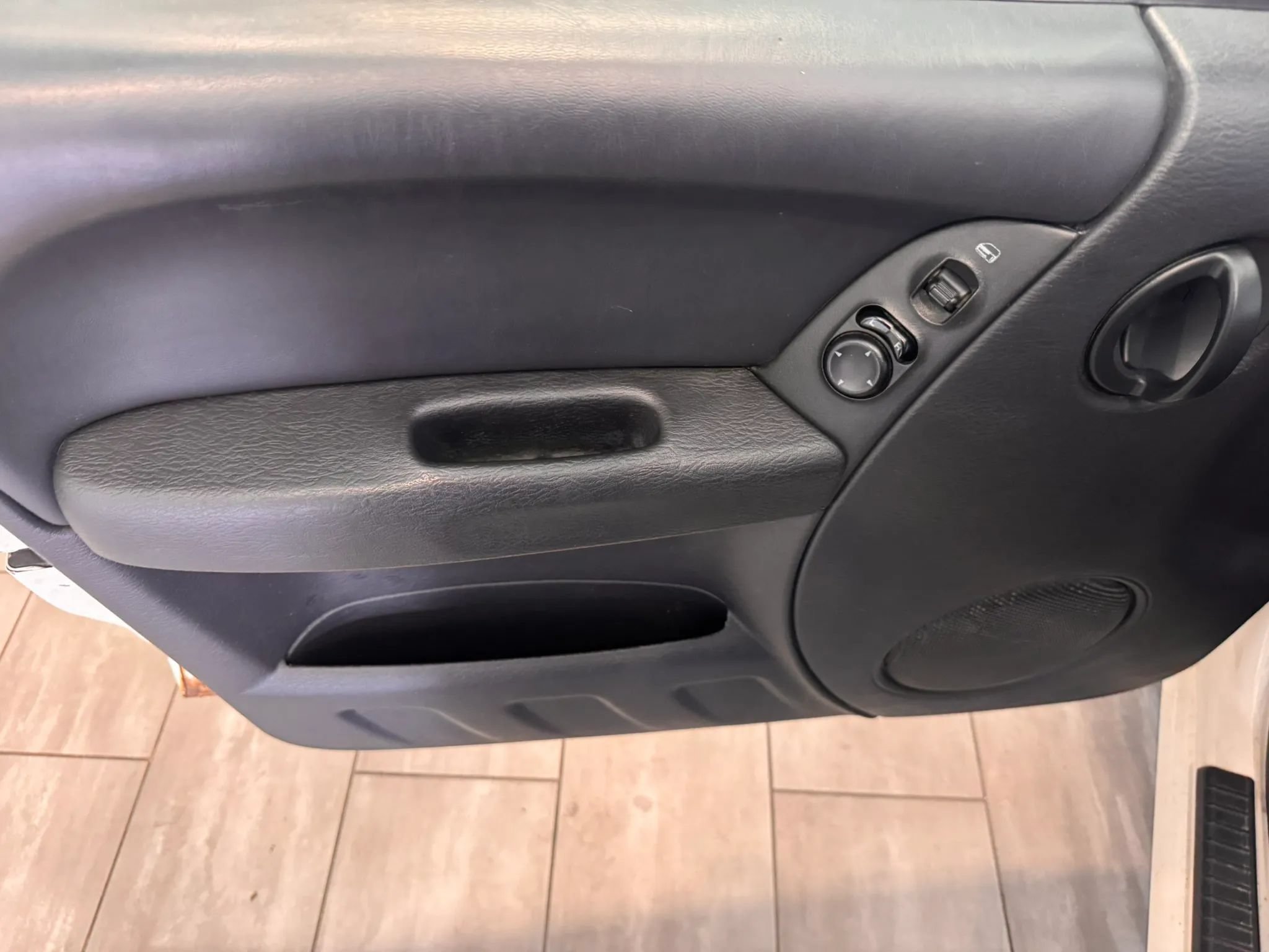 Used 2003 Jeep Liberty Sport AWD/4WD image 19