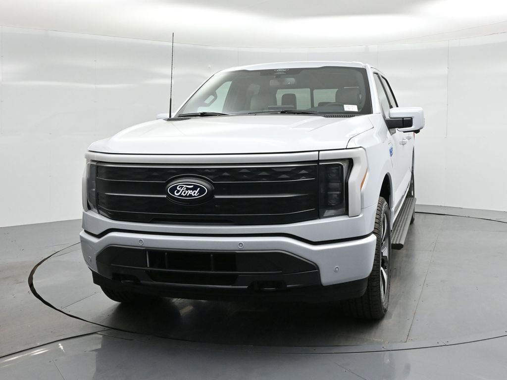 New 2025 Ford F150 Lightning Platinum w/ Dark Elements Package image 58
