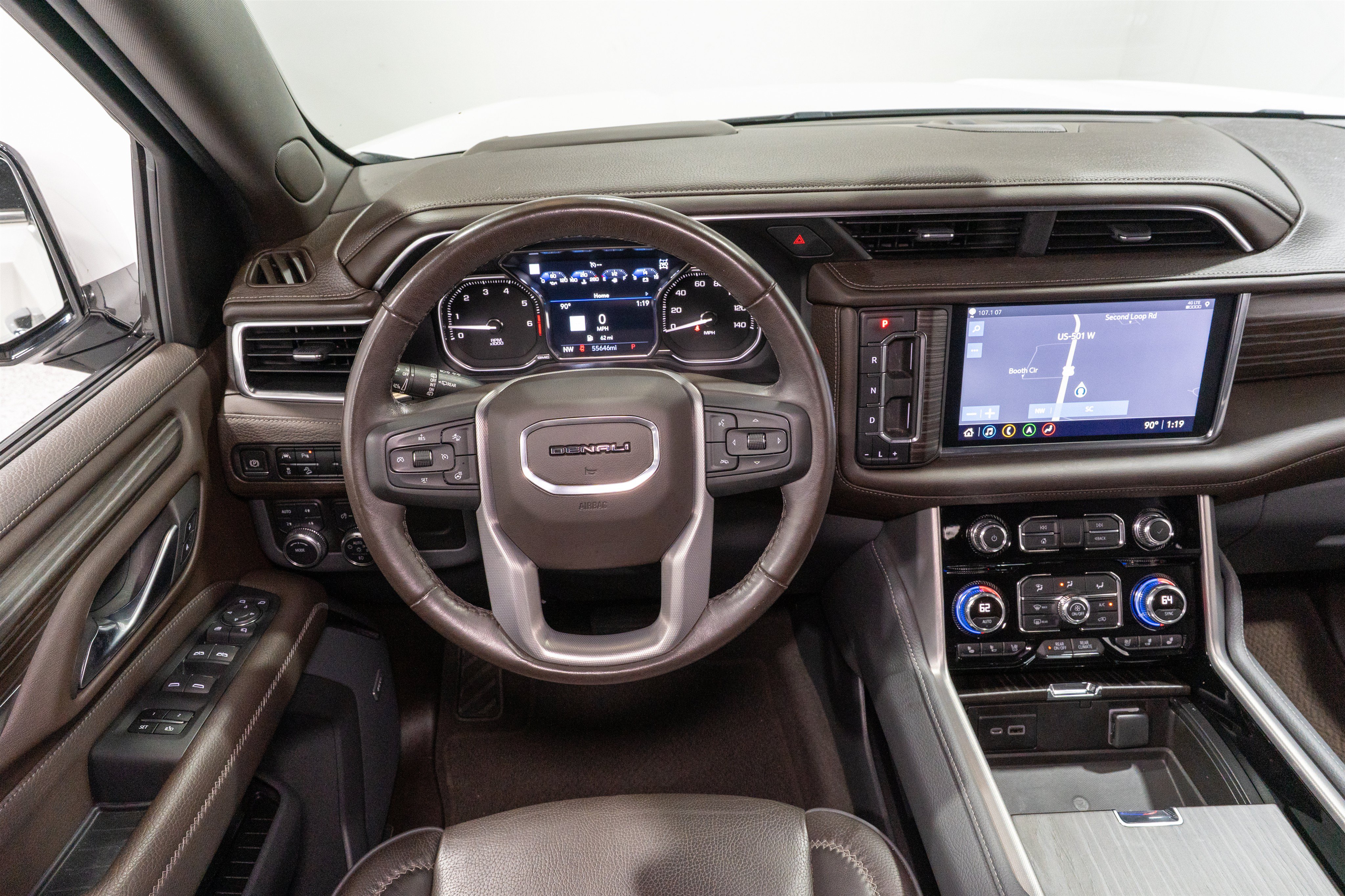 Used 2021 GMC Yukon Denali AWD/4WD image 12