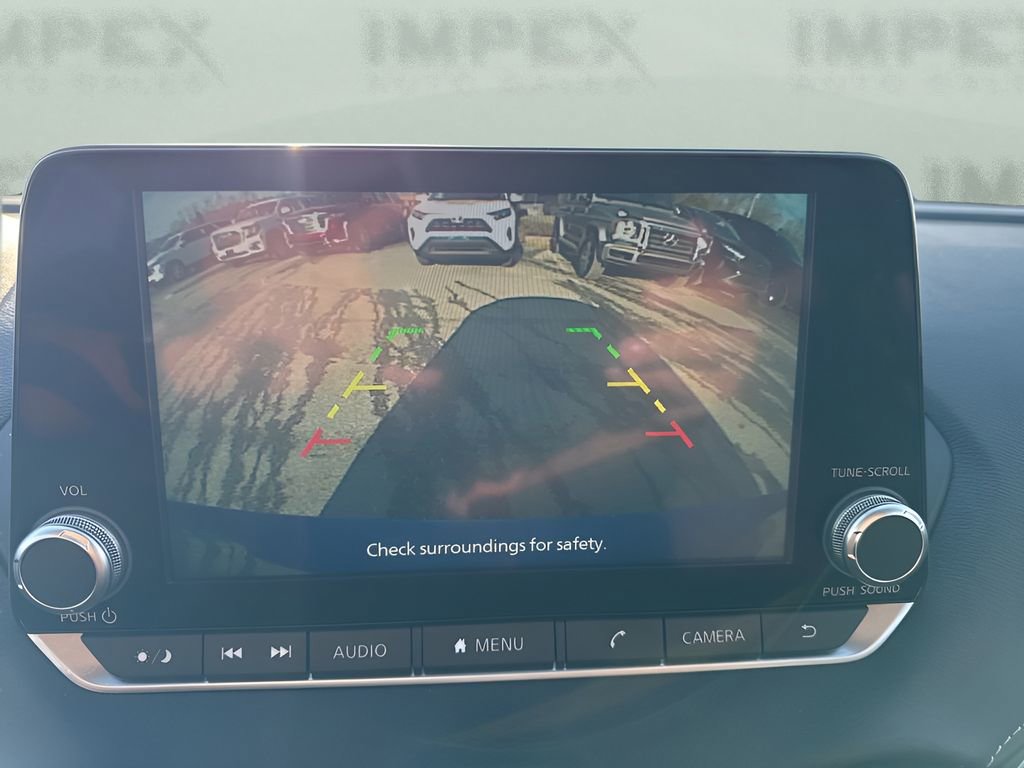 Used 2025 Nissan Sentra SV image 18