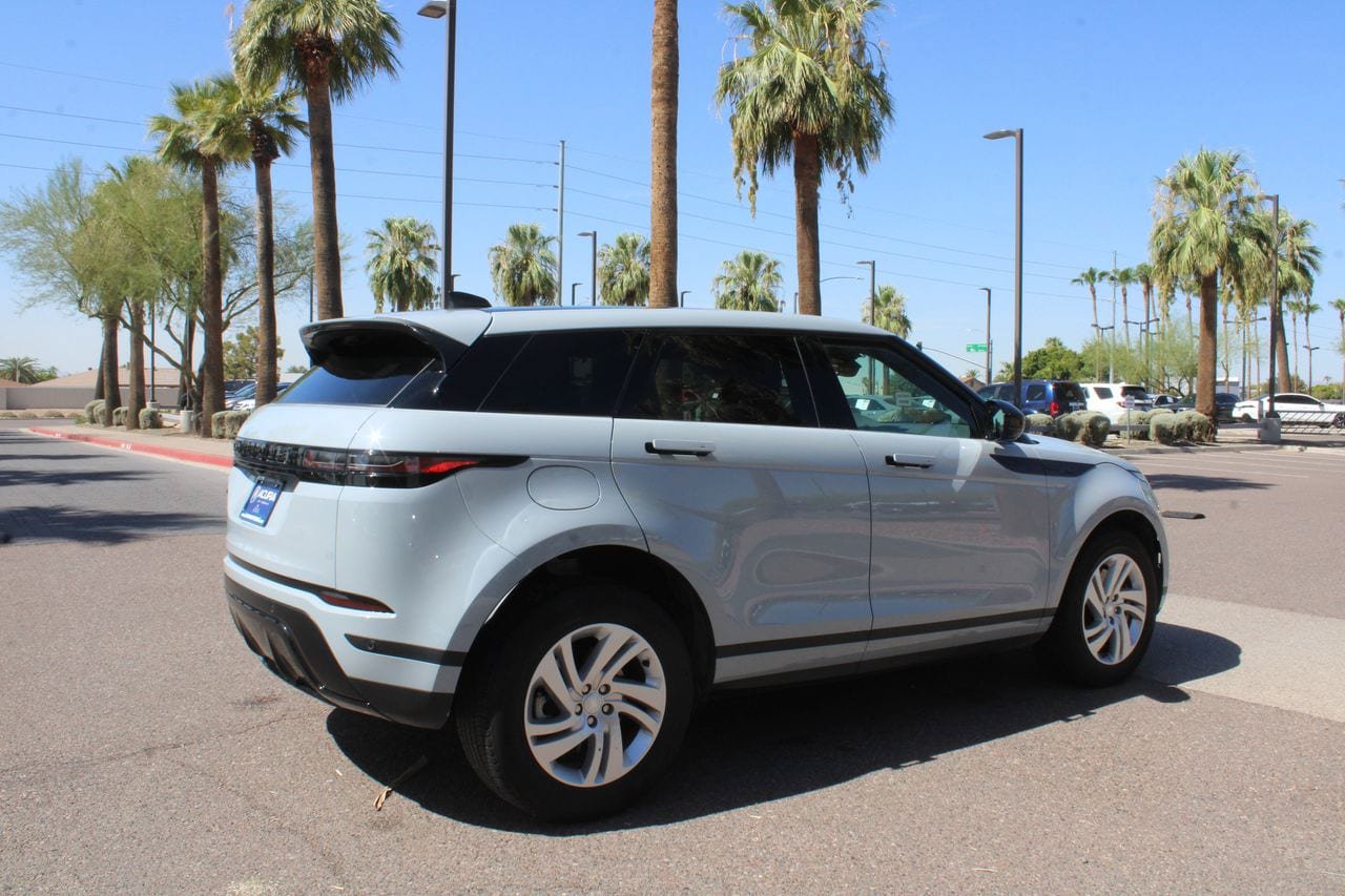 Used 2024 Land Rover Range Rover Evoque S AWD/4WD image 7