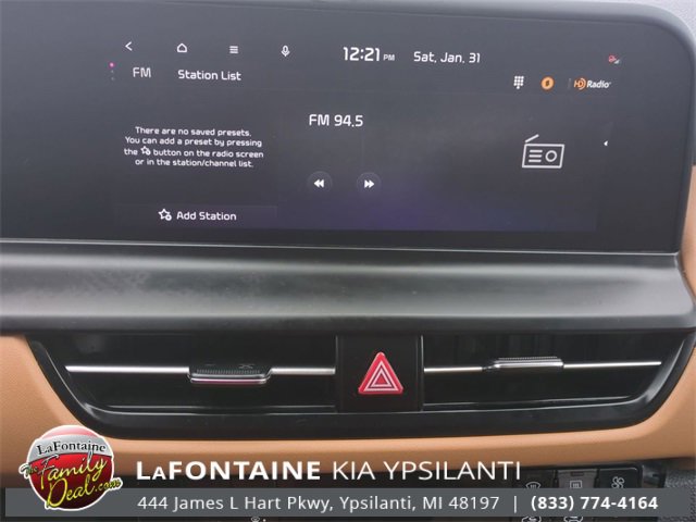 Certified 2025 Kia Seltos EX w/ EX Sunroof Package image 23