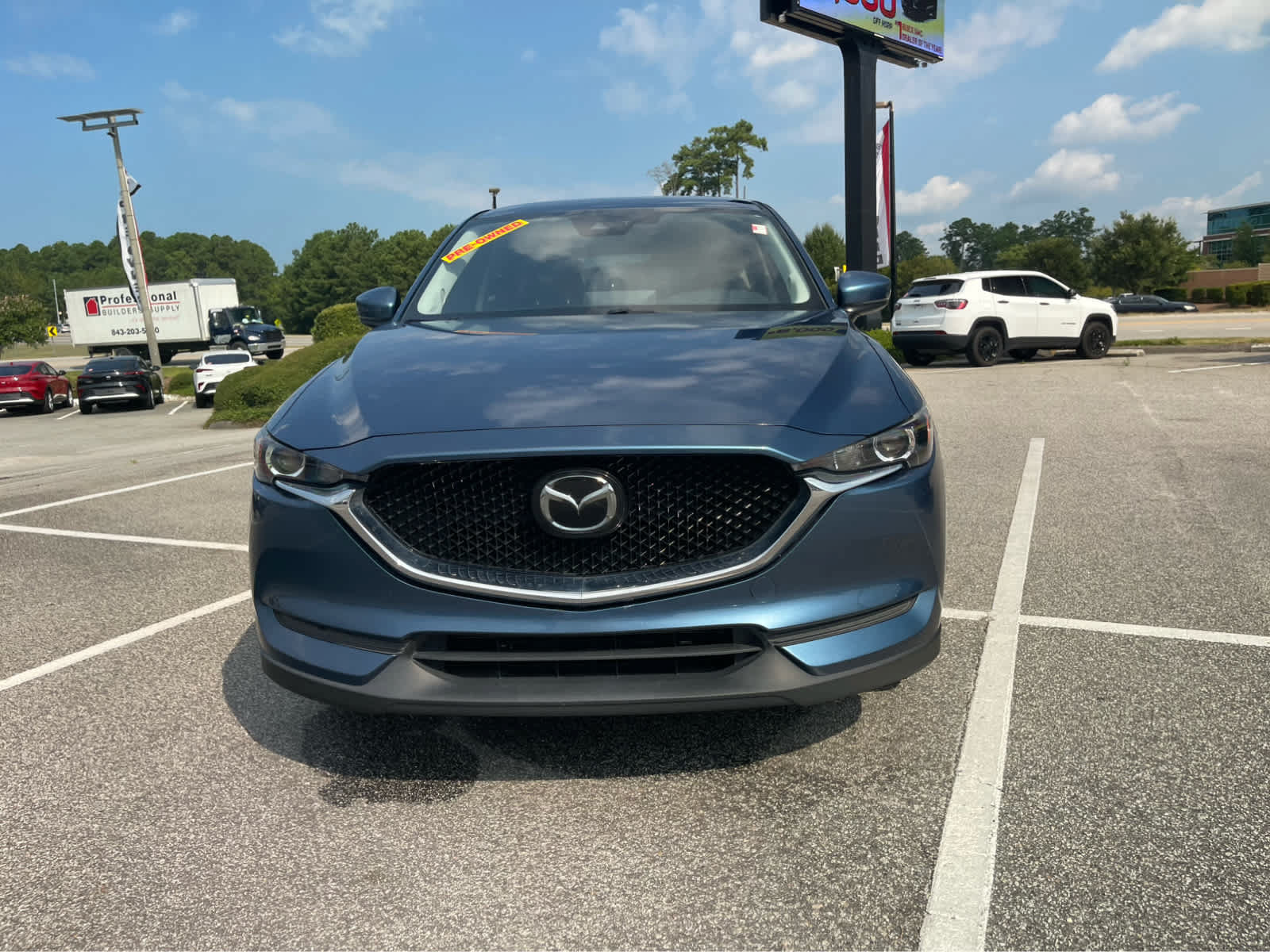 Used 2021 MAZDA CX-5 Touring FWD image 2