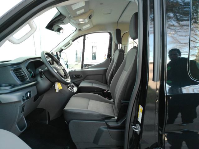 Used 2025 Ford Transit 350 XLT image 17