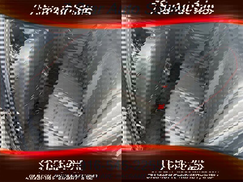 Used 2017 Volkswagen GTI SE image 15