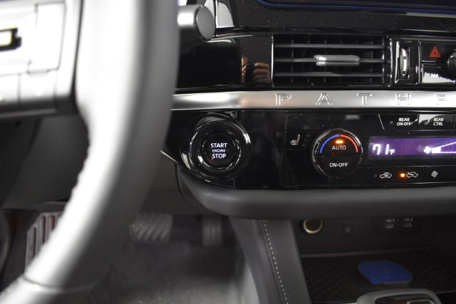 New 2026 Nissan Pathfinder SL AWD/4WD image 18