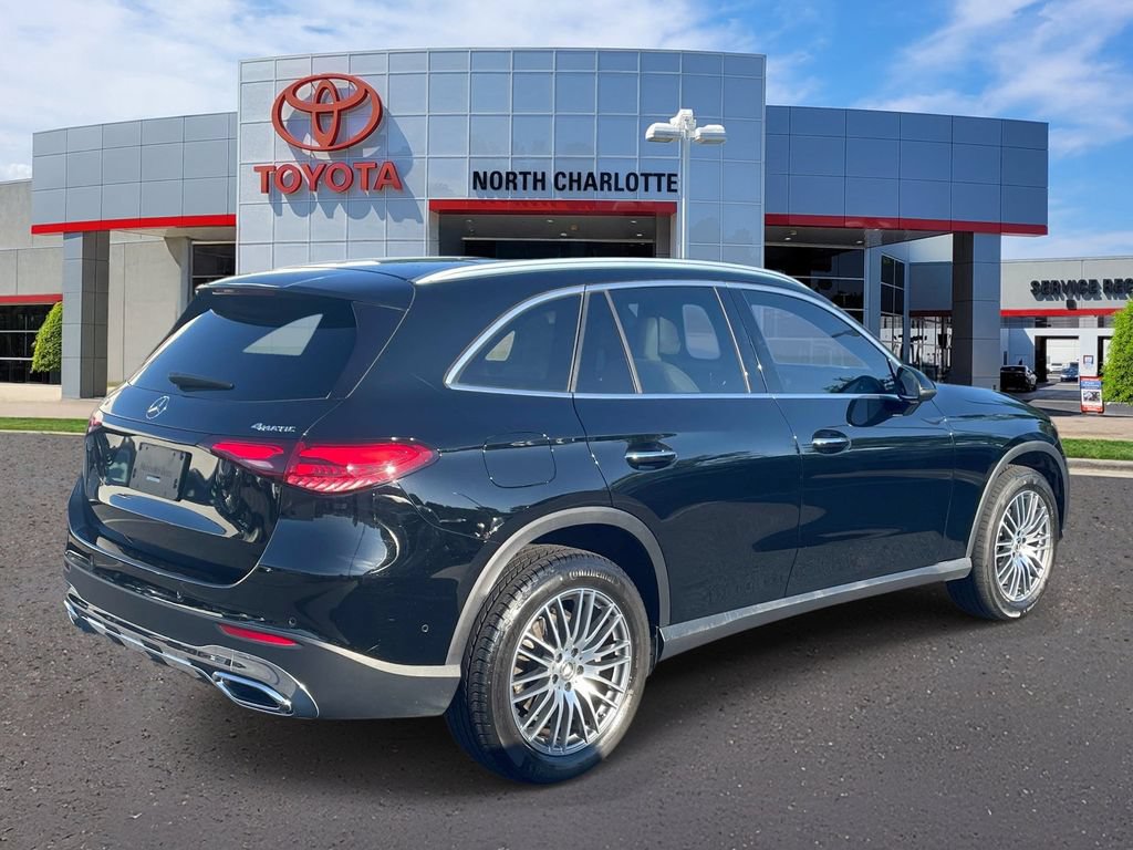Used 2024 Mercedes-Benz GLC 300 4MATIC image 7