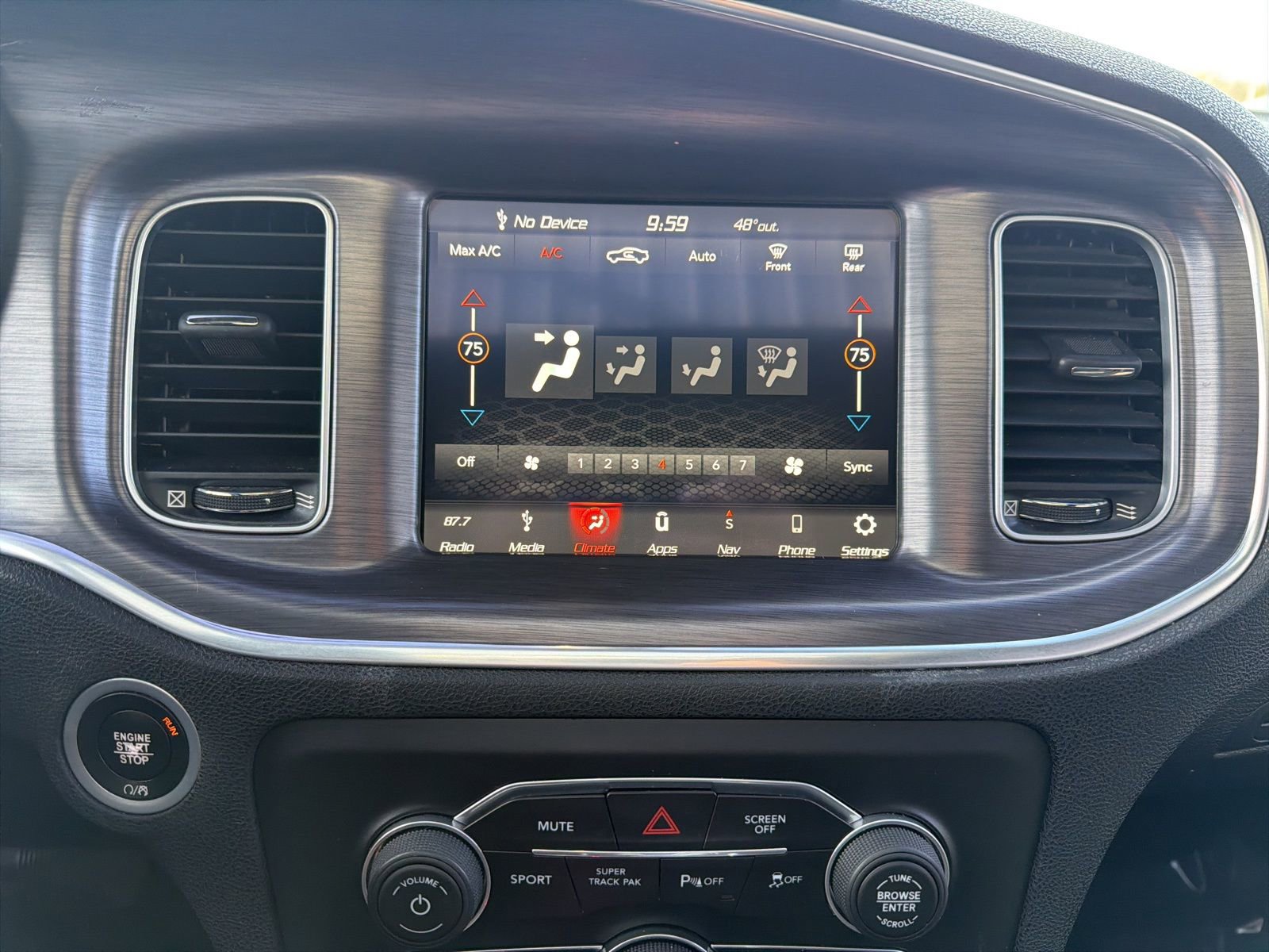 Used 2018 Dodge Charger R/T Scat Pack w/ Beats Audio Group image 15
