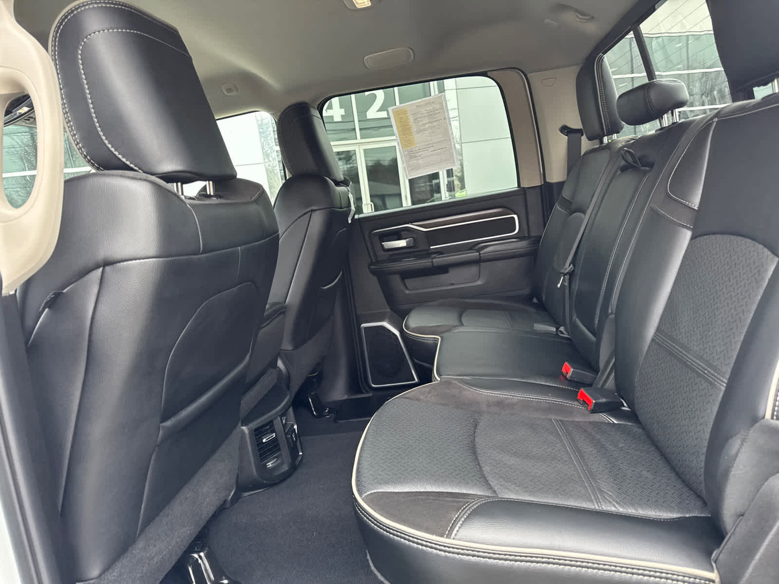 Used 2024 RAM 2500 Laramie image 27