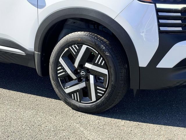 New 2026 Nissan Kicks SV FWD image 7