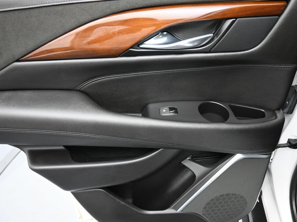 Used 2020 Cadillac Escalade Premium Luxury image 35