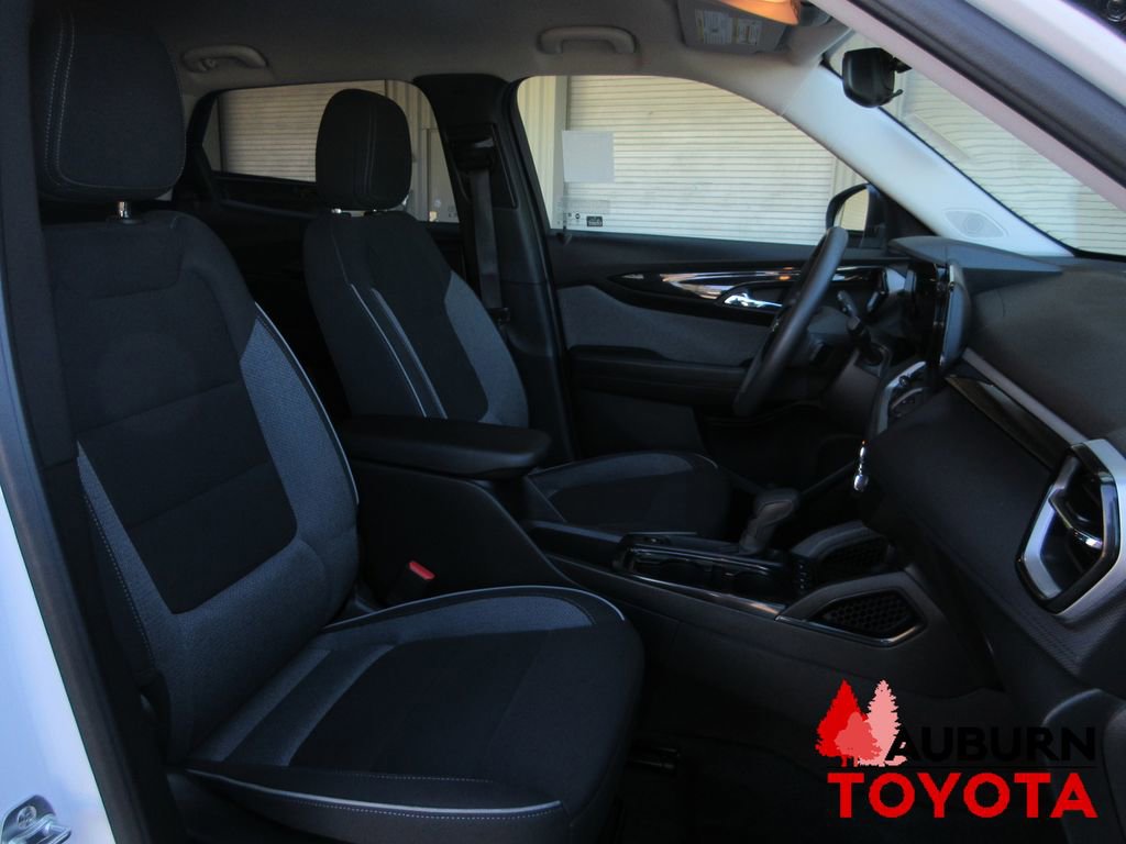 Used 2025 Chevrolet TrailBlazer LS w/ LS Convenience Package image 11