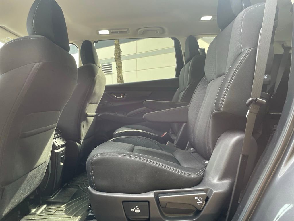 Used 2023 Subaru Ascent Premium w/ Convenience Package image 16
