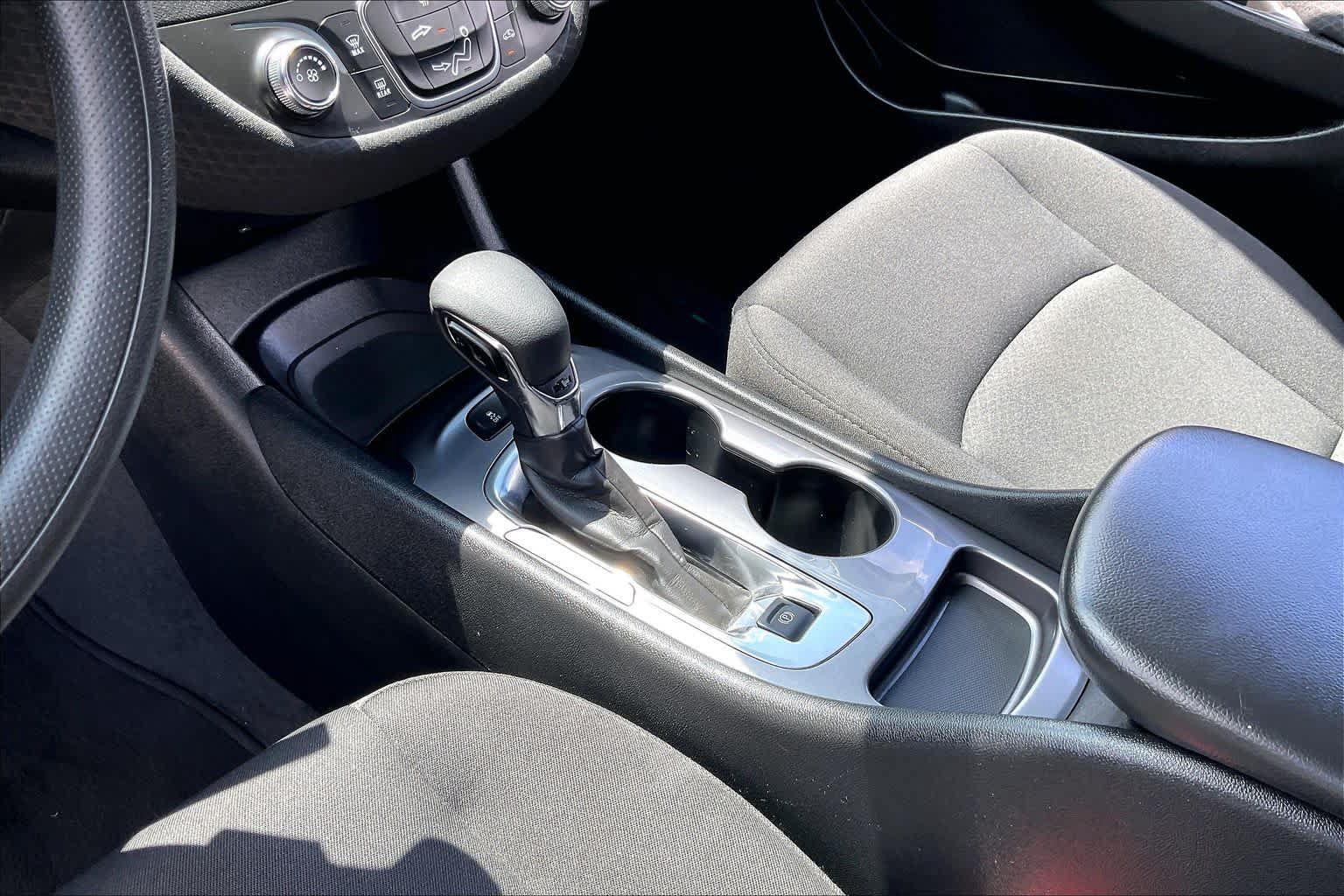 Used 2024 Chevrolet Malibu LS FWD image 16