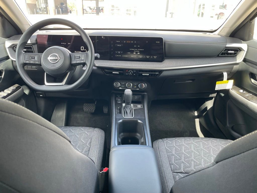 New 2025 Nissan Kicks SV w/ SV Premium Package AWD/4WD image 16