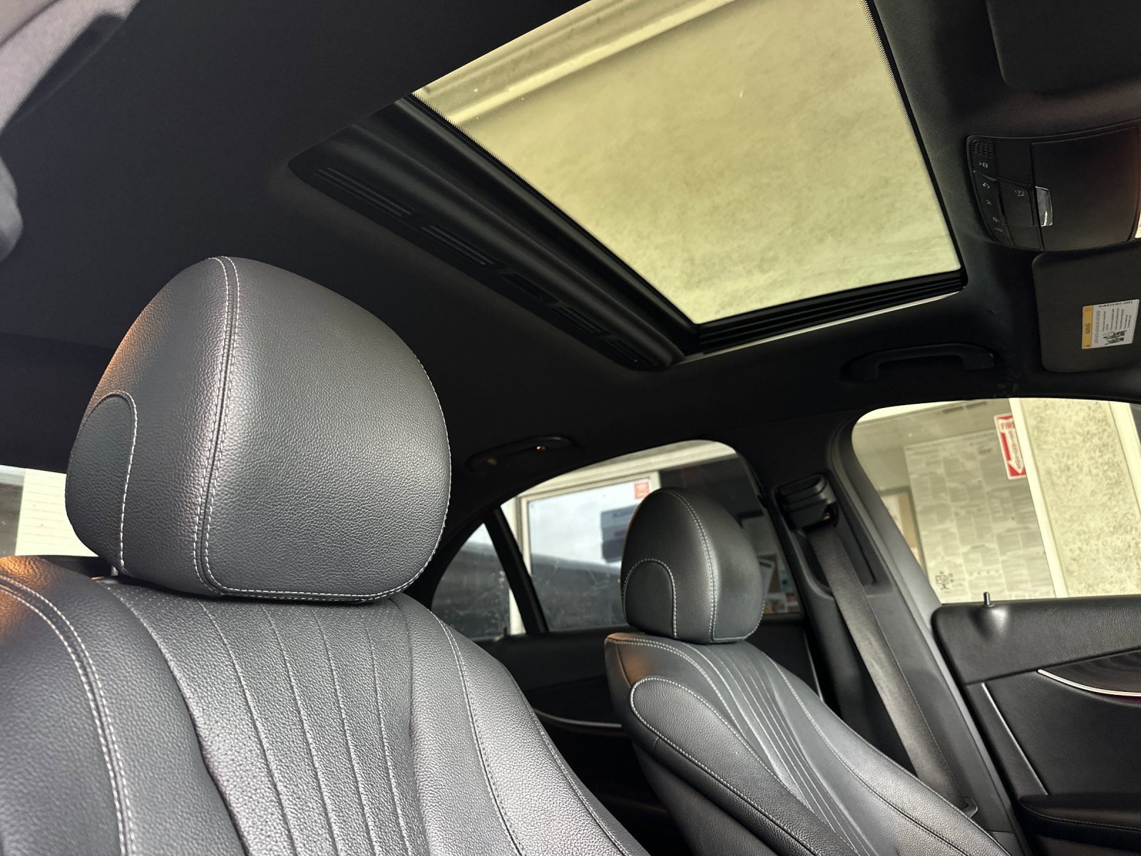 Used 2020 Mercedes-Benz E 350 Sedan image 15