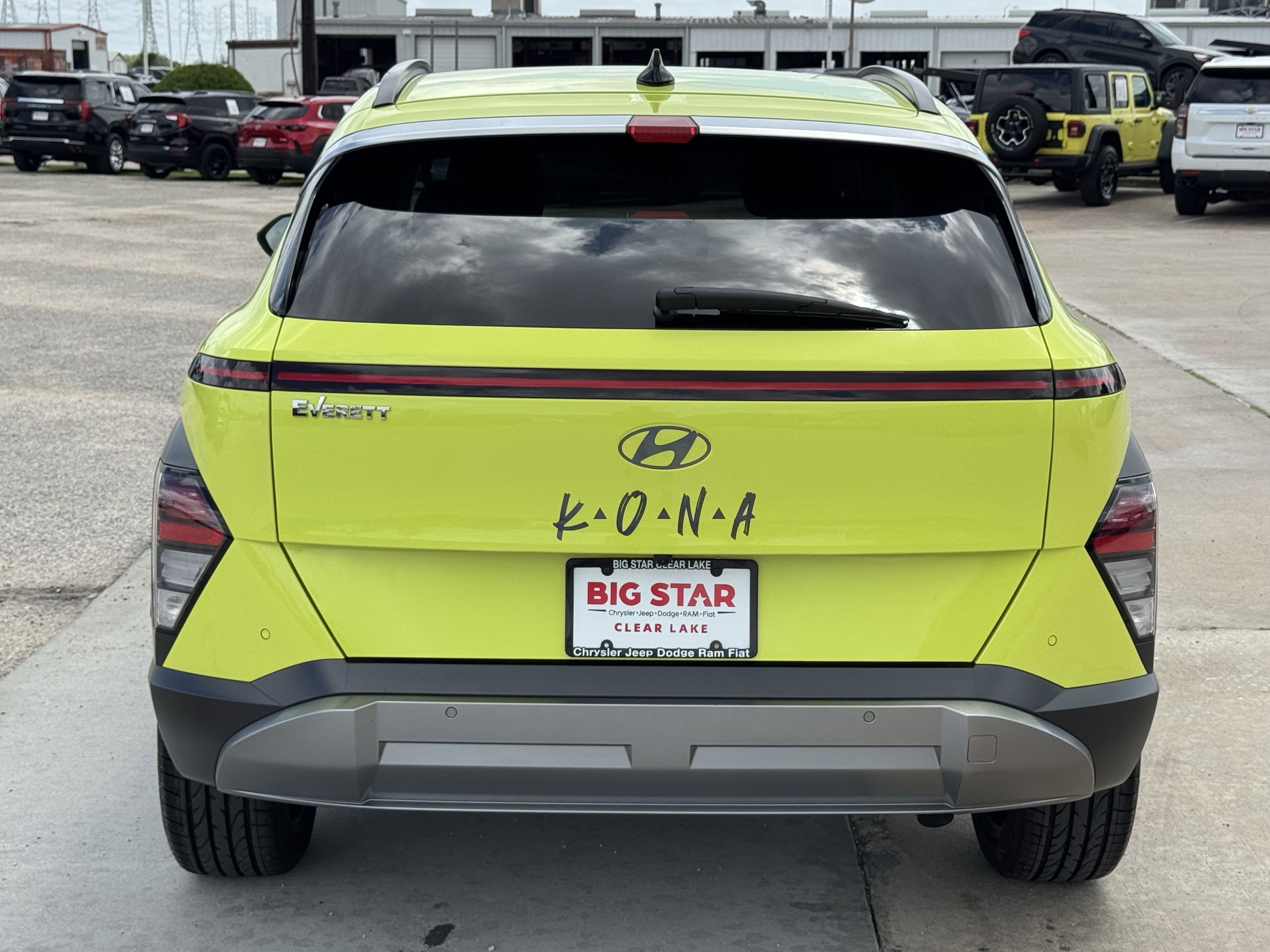 Used 2024 Hyundai Kona Limited FWD image 10