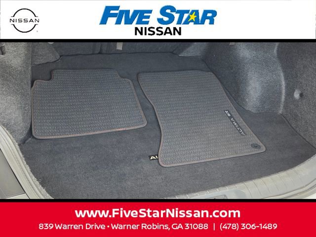 Used 2024 Nissan Altima 2.5 SR FWD image 12