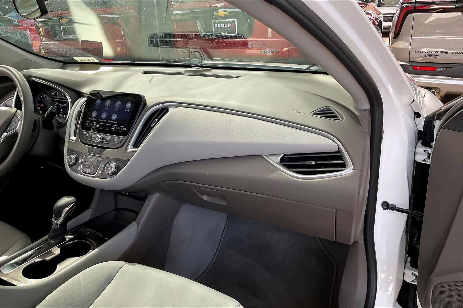 Used 2021 Chevrolet Malibu LS FWD image 18