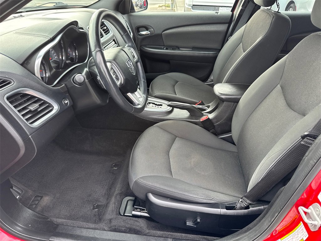 Used 2013 Dodge Avenger SXT image 24