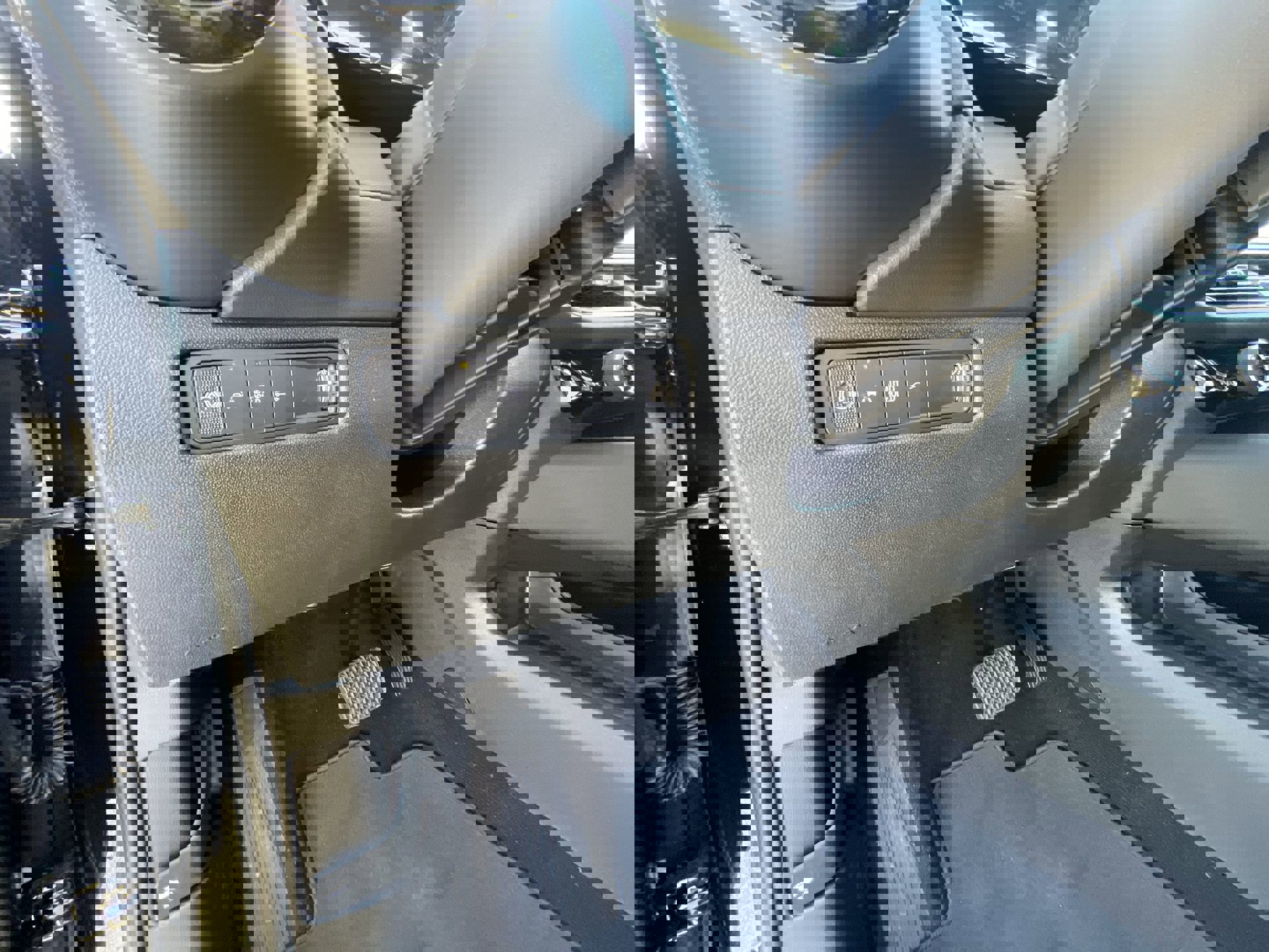 New 2025 Chevrolet Equinox EV RS w/ Active Safety Package 3 image 54