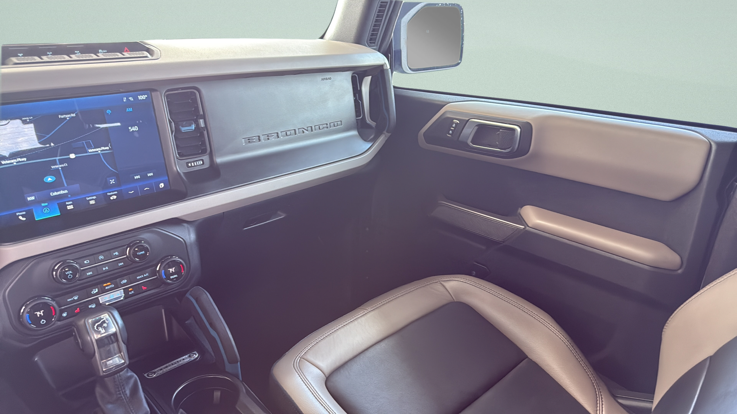 Used 2023 Ford Bronco Wildtrak AWD/4WD image 35
