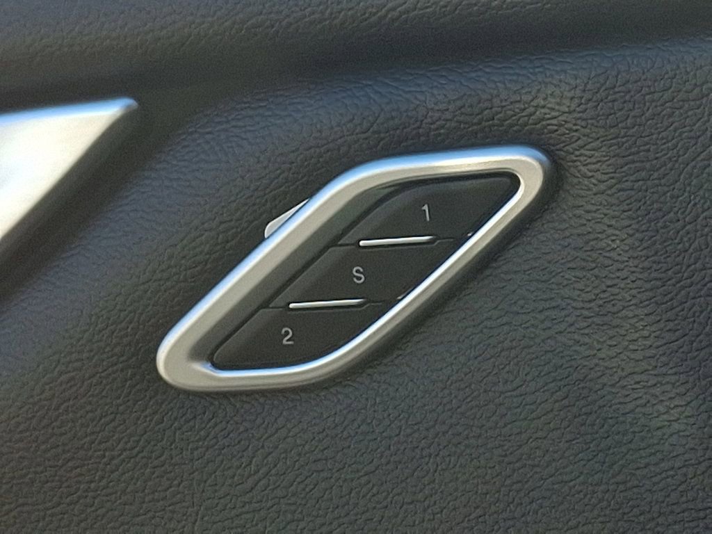 Used 2017 Maserati Ghibli image 26