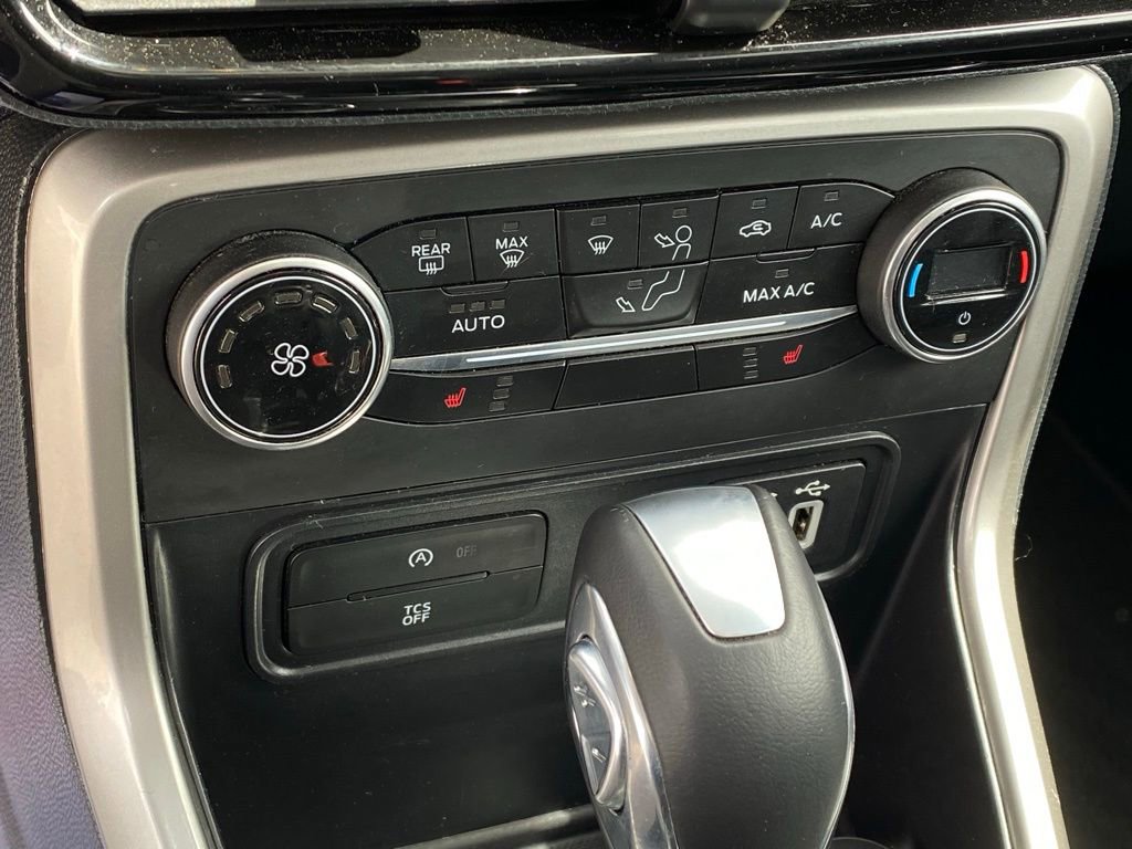 Used 2018 Ford EcoSport Titanium FWD image 19