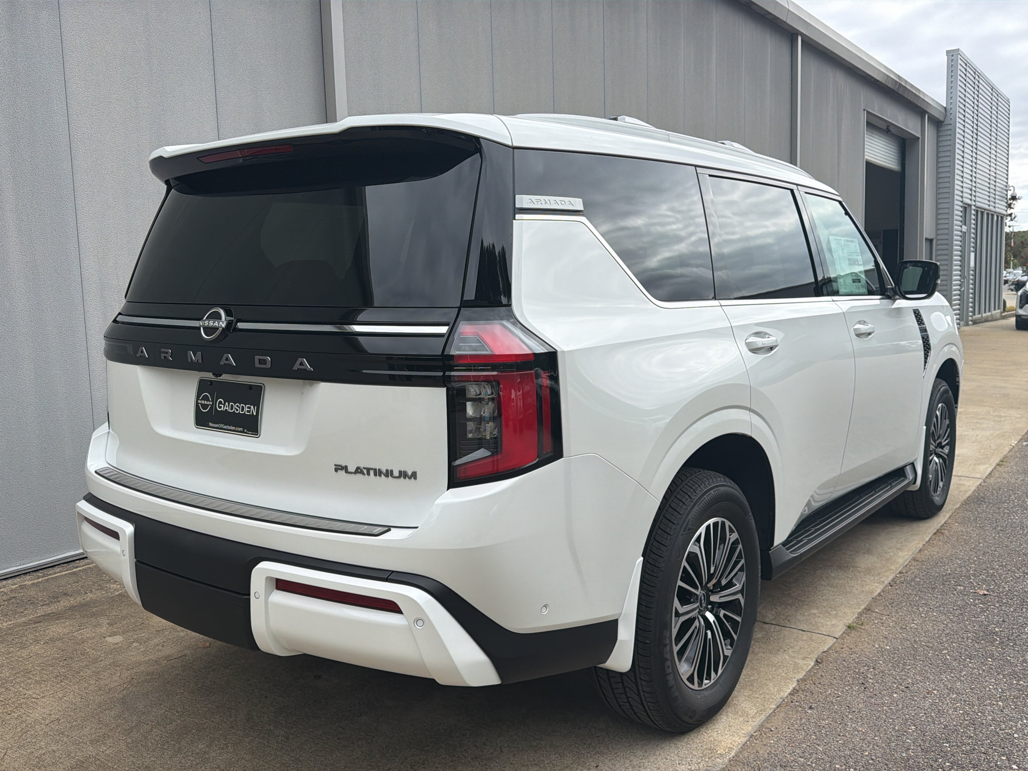 New 2026 Nissan Armada Platinum AWD/4WD image 4