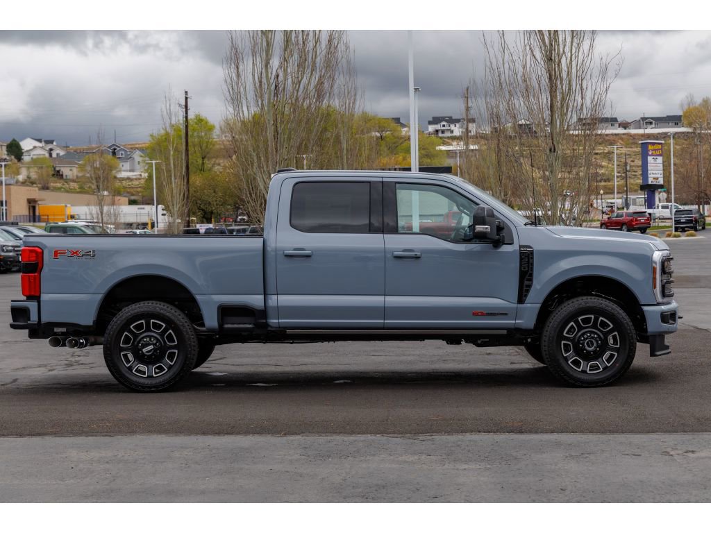 New 2026 Ford F350 Platinum image 2