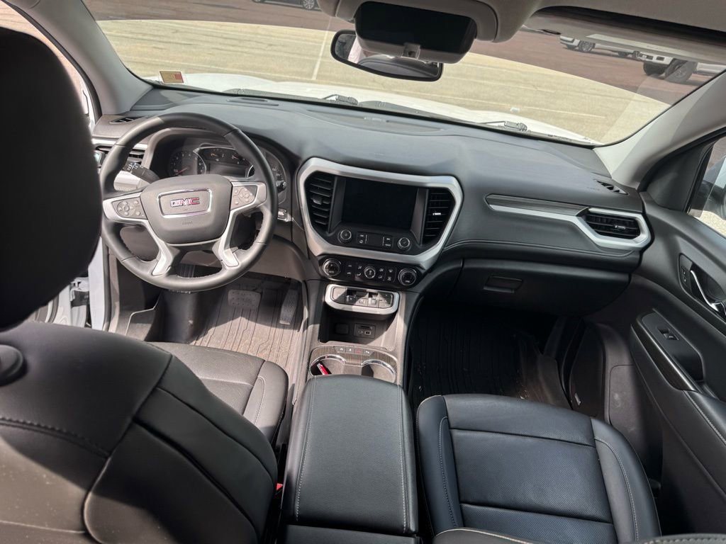 Used 2023 GMC Acadia SLT w/ Preferred Package image 14