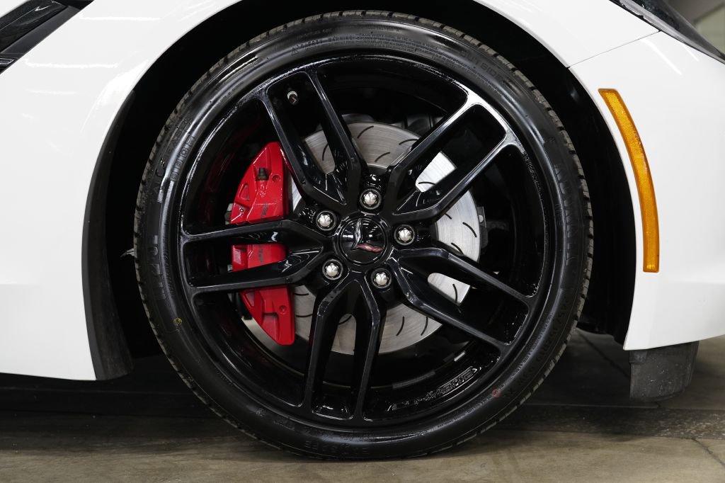 Used 2017 Chevrolet Corvette Stingray Coupe RWD image 45