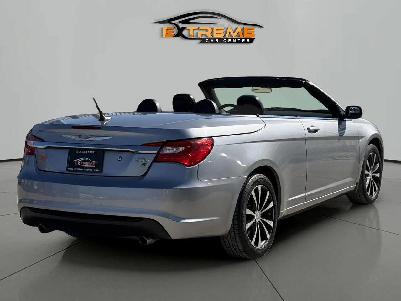 Used 2013 Chrysler 200 S image 7