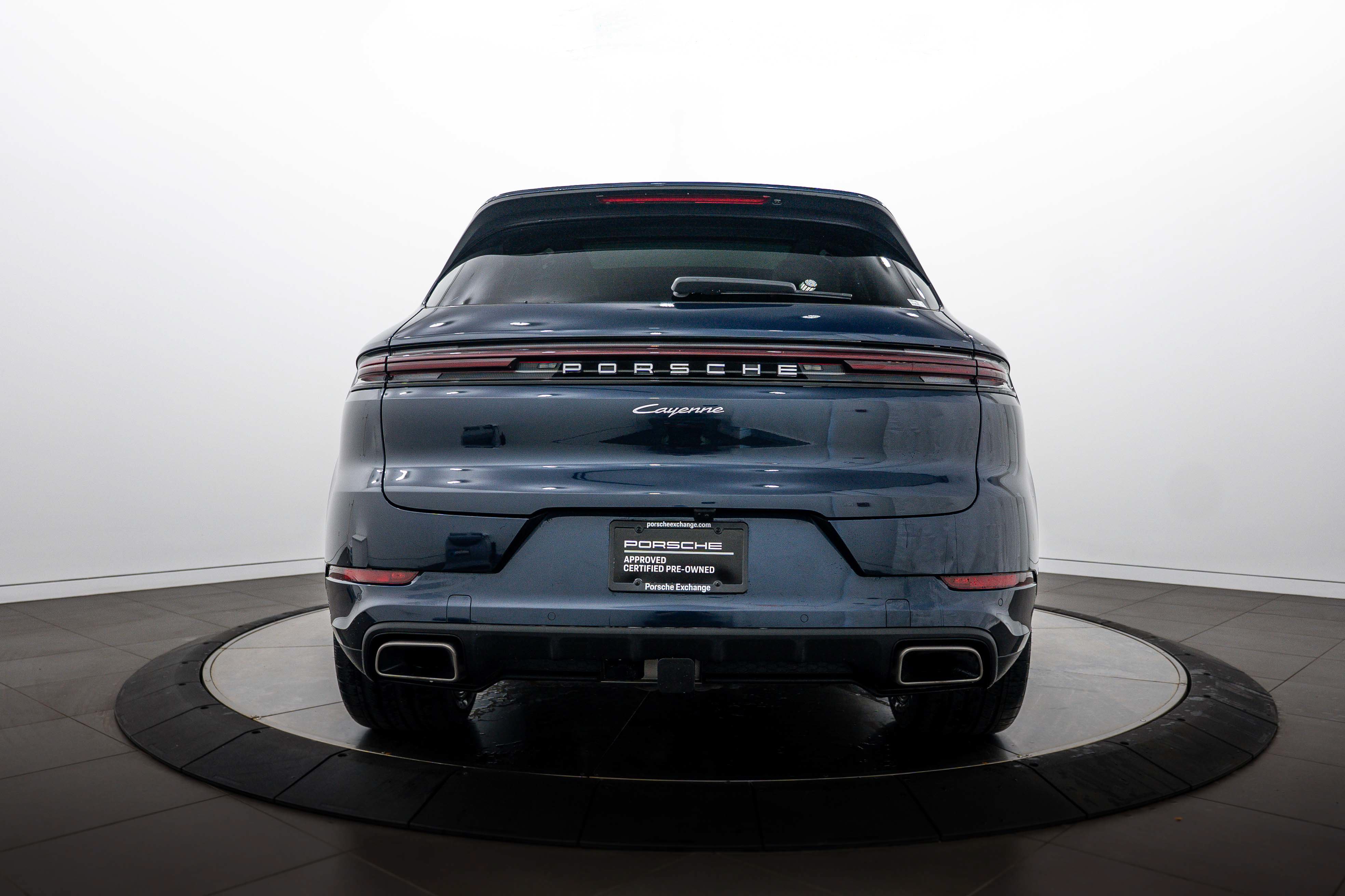 Certified 2026 Porsche Cayenne AWD/4WD image 6