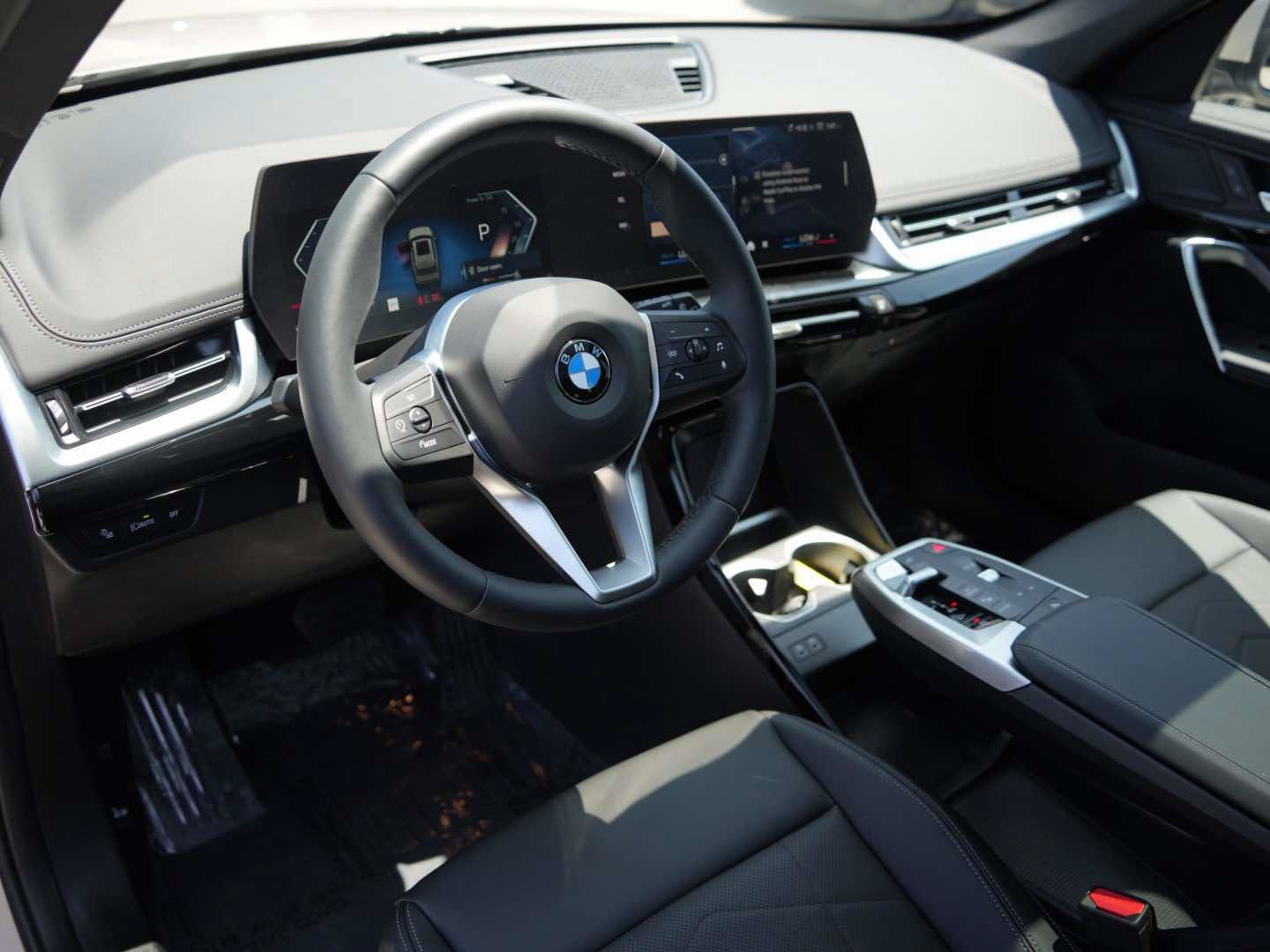 Used 2026 BMW X1 xDrive28i AWD/4WD image 13